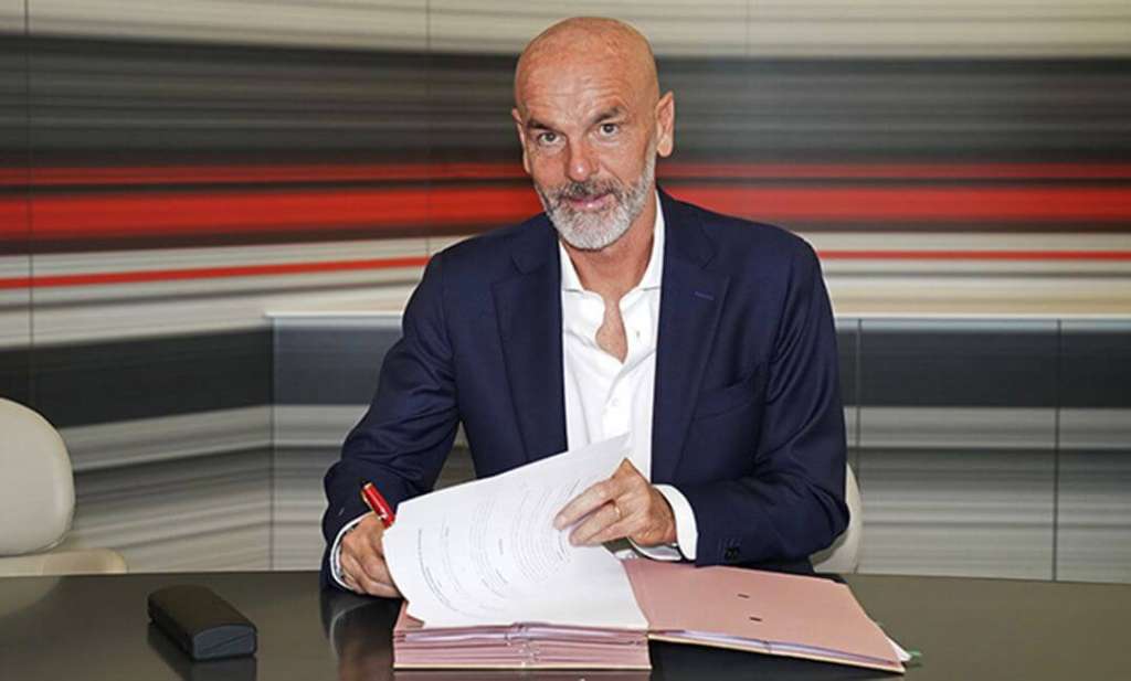 Milan renovou contrato com Stefano Pioli