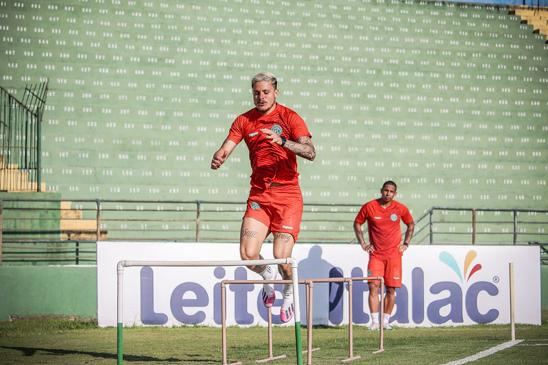 Crispim elogia reforços do Guarani e prevê elenco pronto no Paulista: ‘Fortificado’