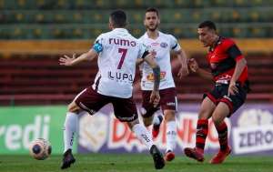 Ituano 0 x 0 Ferroviária - Nada de gols na volta do Paulistão!