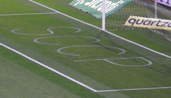 Corinthians pinta iniciais na pequena área após vandalismo na Arena