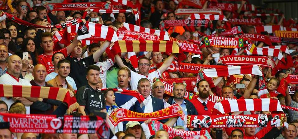 Direção do Liverpool se diz decepcionada com festa da torcida após pedidos