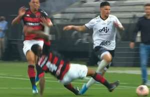 Zagueiro se choca com companheiro, leva 12 pontos e 