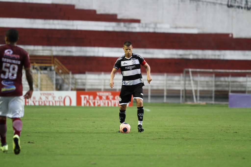 Dividido em pequenos grupos, elenco se reapresenta ao longo desta sexta-feira