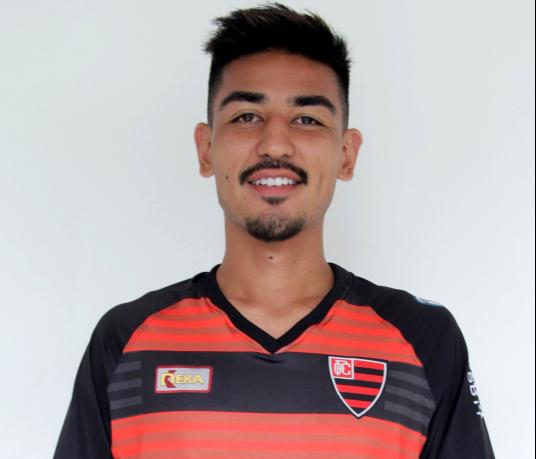 Atrás da vaga, Corinthians proíbe Oeste de usar três jogadores