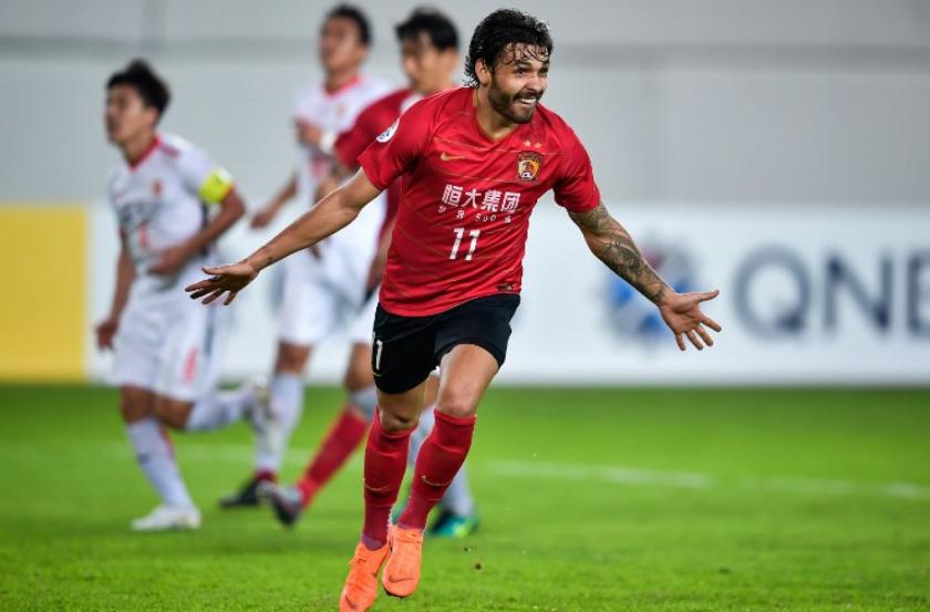 Ex-Palmeiras analisa futebol chinês que voltará com tudo neste sábado