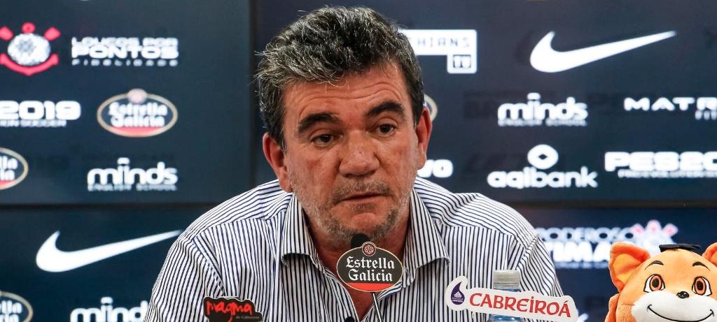 Andrés sobre mala branca: “Eu acredito, mas o Corinthians nunca precisou disso, nunca fez”