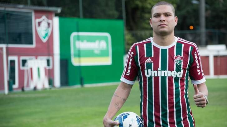 Atacante ex-Ponte Preta e zagueiro ex-Guarani e Flu renovam com líder do Paulista A2