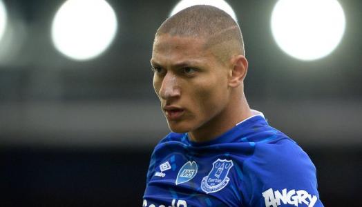 Richarlison apoia atletas gays a se assumirem: ‘Devem ser tratados com respeito’