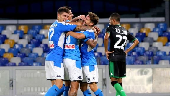 ITALIANO: Em jogo com quatro gols do rival anulados pelo VAR, Napoli ganha