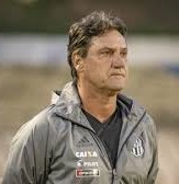 Brigatti preparou o cabeceador para explorar o jogo aéreo?