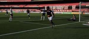 Ferroviária 2 x 0 Inter de Limeira - Bruno Mezenga garante Ferrinha na elite!