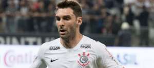 Atacante do Corinthians passará por cirurgia após fratura e está fora do Paulistão