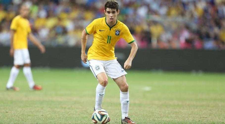 Meia que defendeu o Brasil na Copa 2014 se oferece para jogar pela China