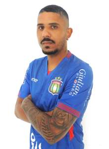 Time da Série D 'encerra novela' e apresenta meia ex-Corinthians que estava nos EUA