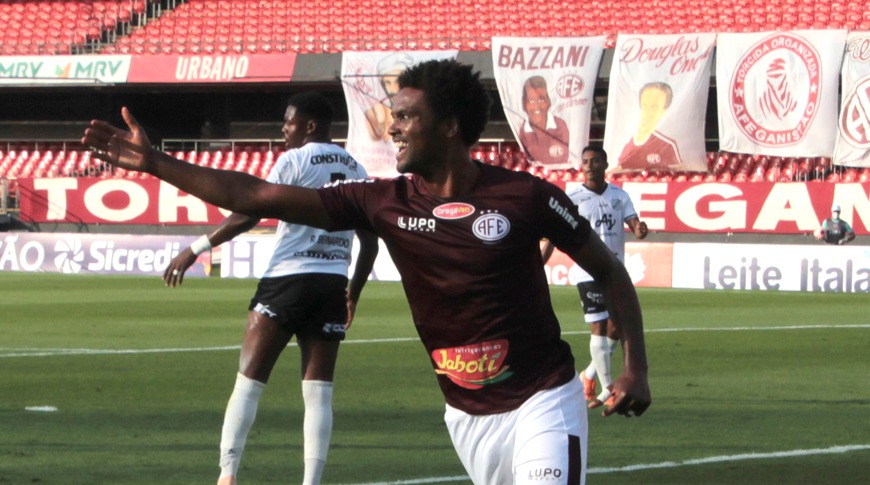 Dado fala em evolução e deve repetir time da Ferroviária contra Inter