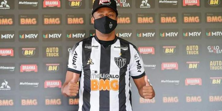 Ex-Palmeiras aparece no BID e já pode estrear pelo Atlético-MG