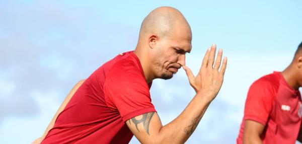 Vice-lanterna do Paulista A3 fecha com atacante ex-América-RN e quer cria do Atlhetico-PR