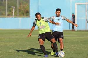 Série C: Volante sofre lesão no cotovelo e irá desfalcar Manaus na estreia