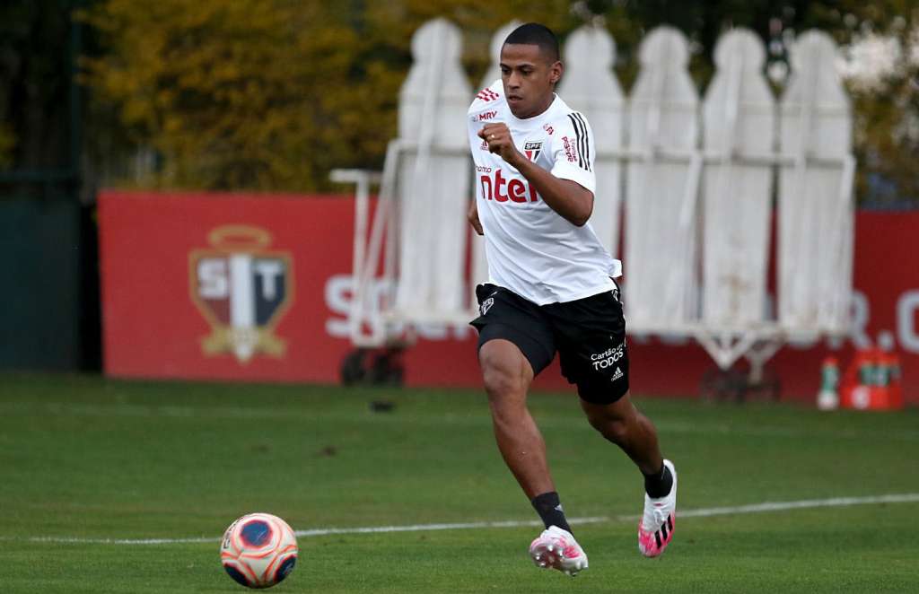 São Paulo e Mirassol se enfrentam com ataque e bola aérea em evidência