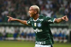 Time chinês encerra negociação e atacante polêmico retorna ao Palmeiras
