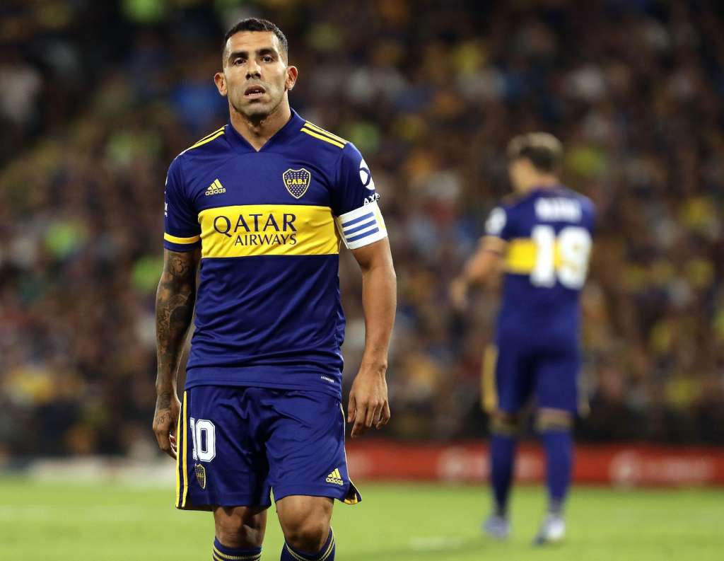 Tévez critica a retomada do futebol em meio à pandemia: 'Tem gente morrendo'