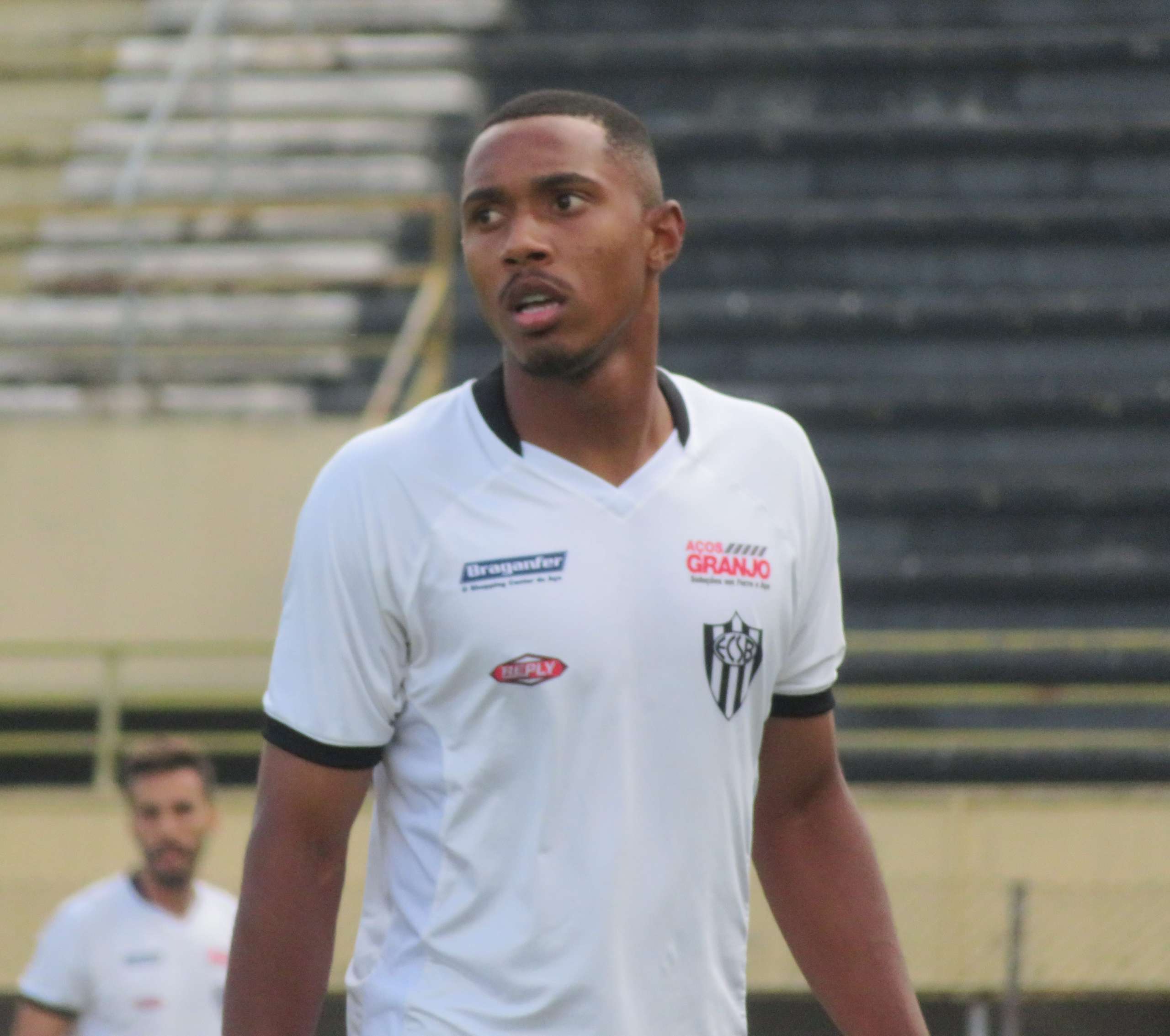 Paulista A3: Jovem atacante agradece companheiros por chances no EC São Bernardo