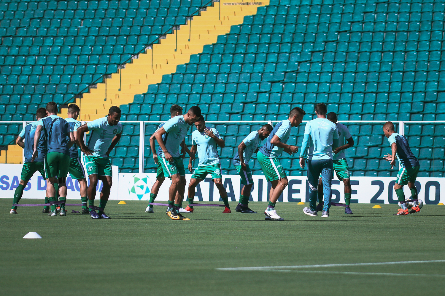 Catarinense: Com mais um caso de covid, Chapecoense divulga relacionados para quartas