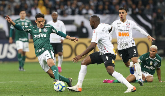 Palmeiras e Corinthians duelam pela semifinal do Paulistão Feminino