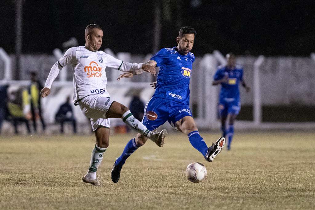 Depois de vitória, jogadores do Cruzeiro acham eliminação injusta
