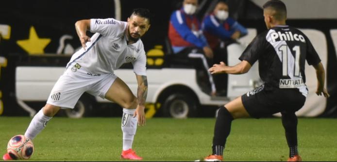 Santos saiu na frente, mas levou virada no segundo tempo. Foto: Ivan Storti . SantosFC