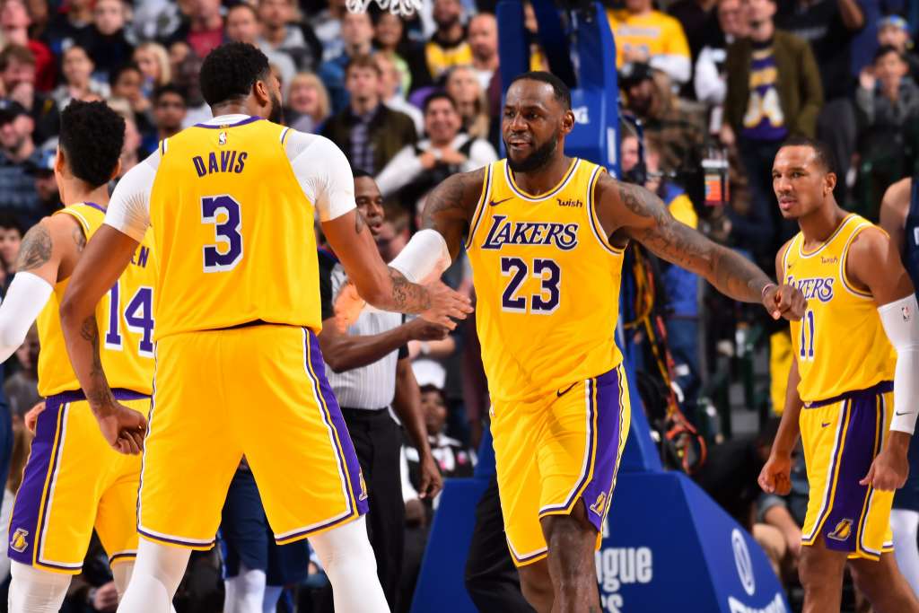 Em jogo emocionante, Lakers batem Clippers no retorno da NBA; Jazz vence Pelicans