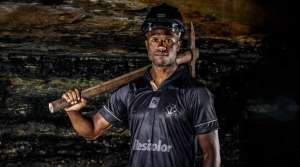 Clube da Série C homenageia carvoeiros em sua terceira nova camisa