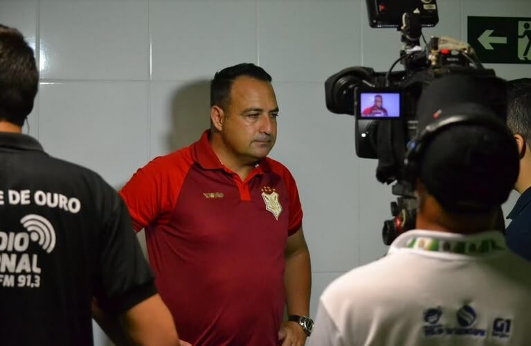 Invicto há nove jogos, Paulo Foiani leva Sergipe à liderança do Estadual