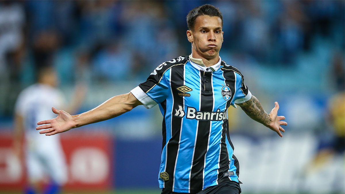Atacante busca rescisão com o Grêmio e pode reforçar o Cruzeiro
