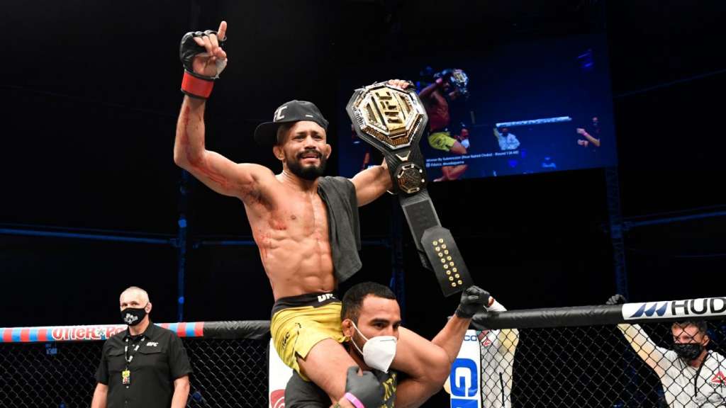 UFC: Deiveson Figueiredo planeja defesa de cinturão contra Brandon Moreno em novembro