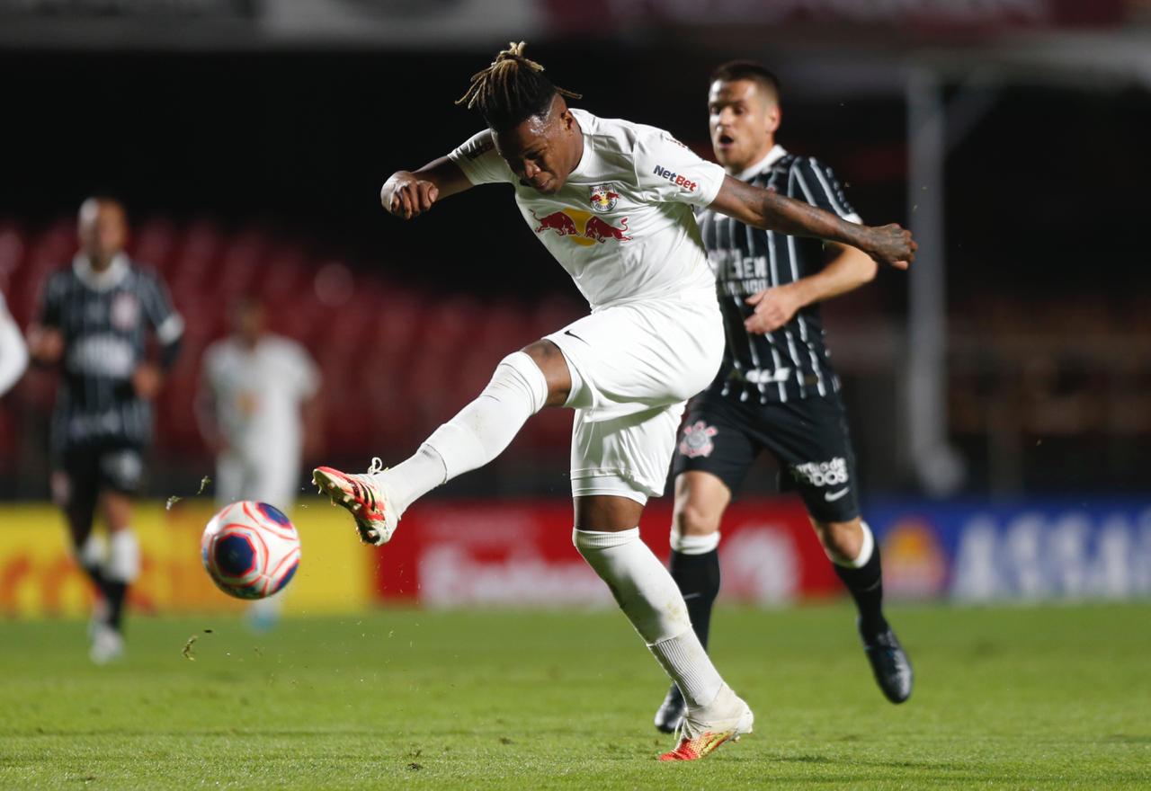 RB Bragantino publica nota esclarecendo caso dos testes divergentes de Covid-19