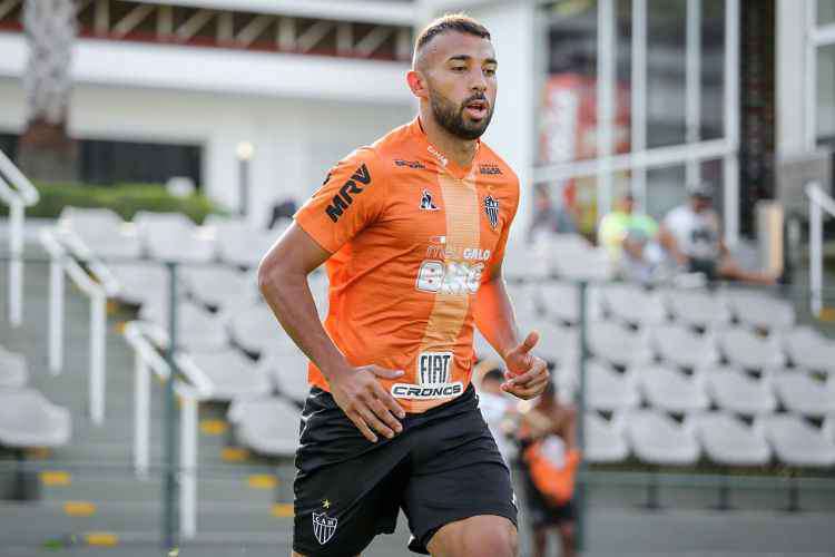 Encostado no Atlético-MG, volante pode reforçar o Sport no Brasileirão