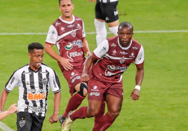 Paulista A3: Comercial negocia com volante vindo de time da elite do Mineiro