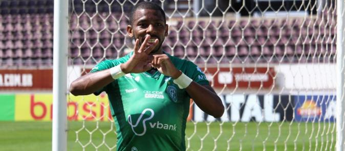 Waguininho fez gol e comemorou para o filho. Foto: Davi Oliveira - GFC