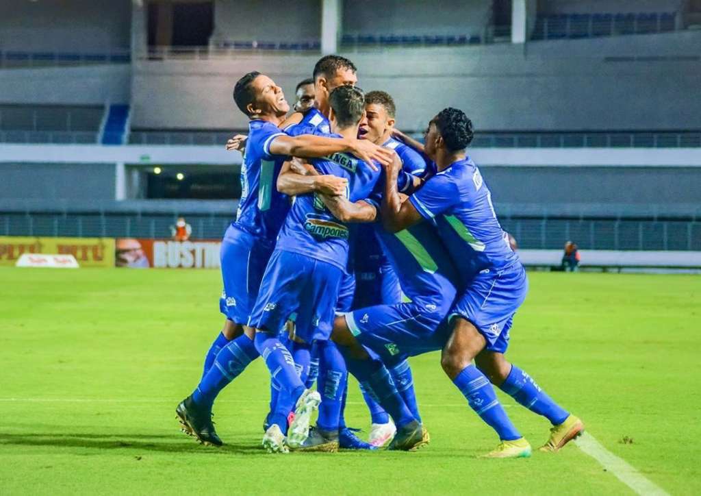 Na última rodada da primeira fase, o CSA venceu o CRB no Estádio Rei Pelé