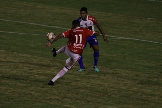 SERGIPANO: Sergipe goleia Itabaiana, dorme líder e garante Série D