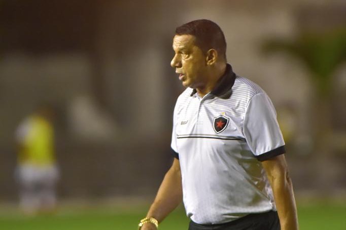 Paraibano: Após vencer rival, técnico pede pés no chão ao Botafogo: ‘Mais 90 minutos’