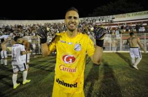 A caminho do Guarani, goleiro se despede da Inter: 