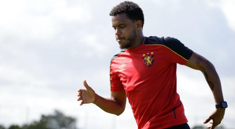 Ex-Inter cobra R$ 20 milhões do Sport e revela mentiras do presidente