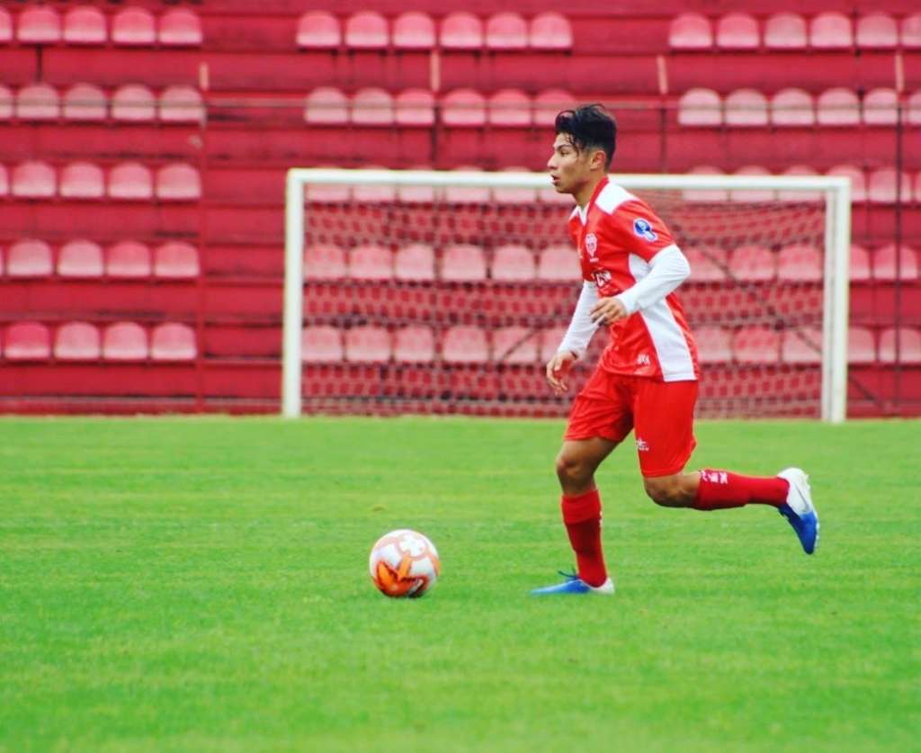 Integrado ao profissional, jovem lateral vê Audax com chance para brigar pela classificação