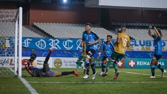Wesley Matos marcou dois gols no Mangueirão (Foto: Jorge Luiz/Paysandu)