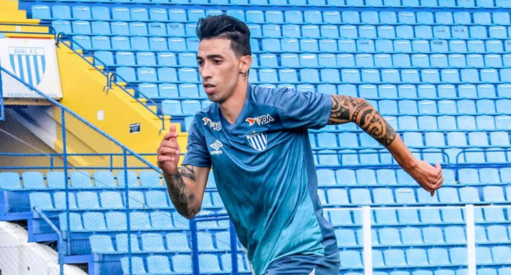 Lesionado, ex-Ponte e Corinthians desfalcará Avaí nos dois primeiros jogos da Série B