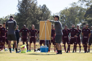Série D: Ferroviária renova com lateral alvo do Juventude, mas rescinde com atacante