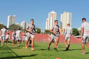 Série C: Técnico do Vila Nova deixa 'favoritismo' de lado e foca na estreia