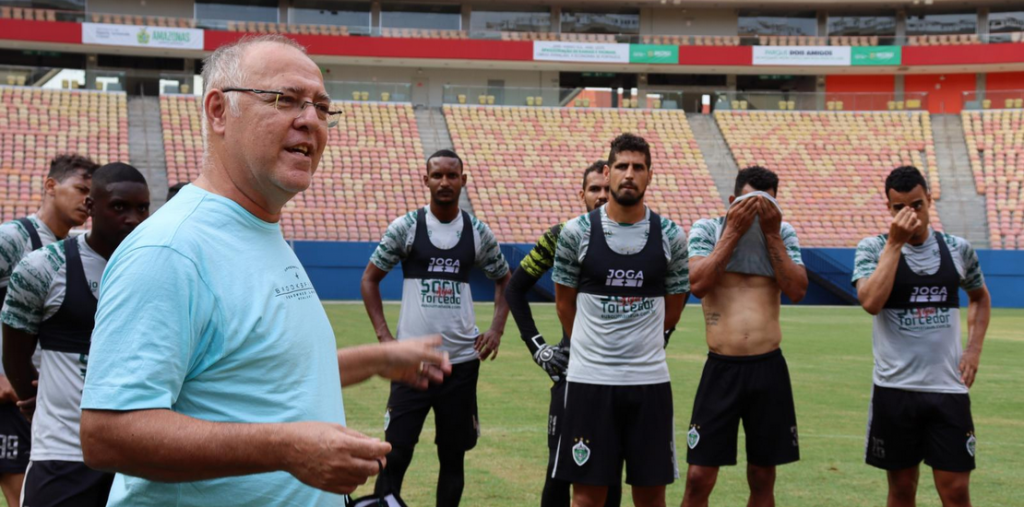 Com mudanças, Manaus tem base definida para estreia histórica